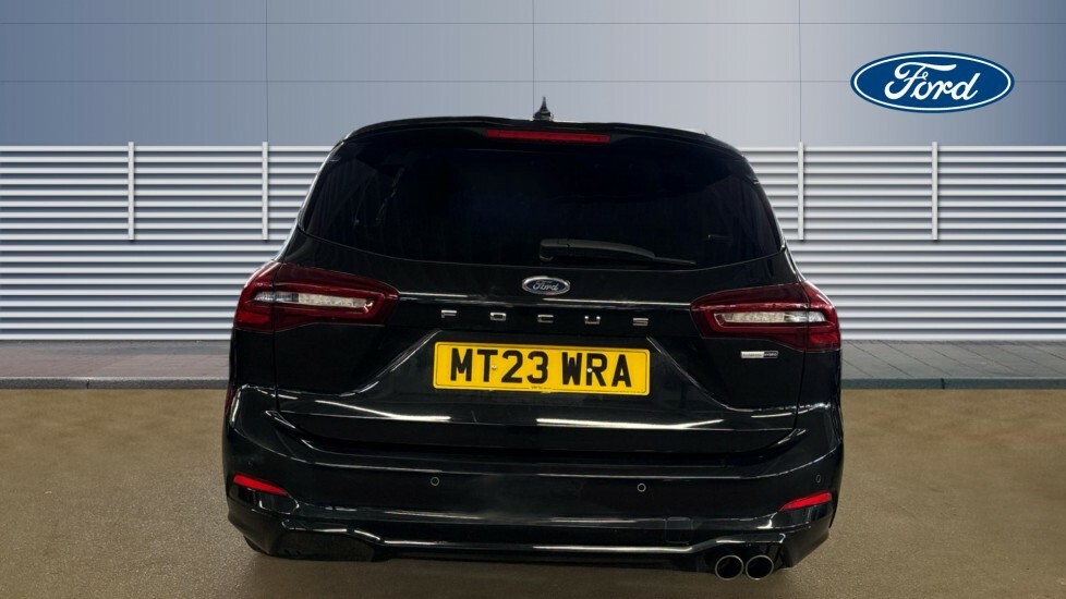 Ford Focus St-line X Black #6