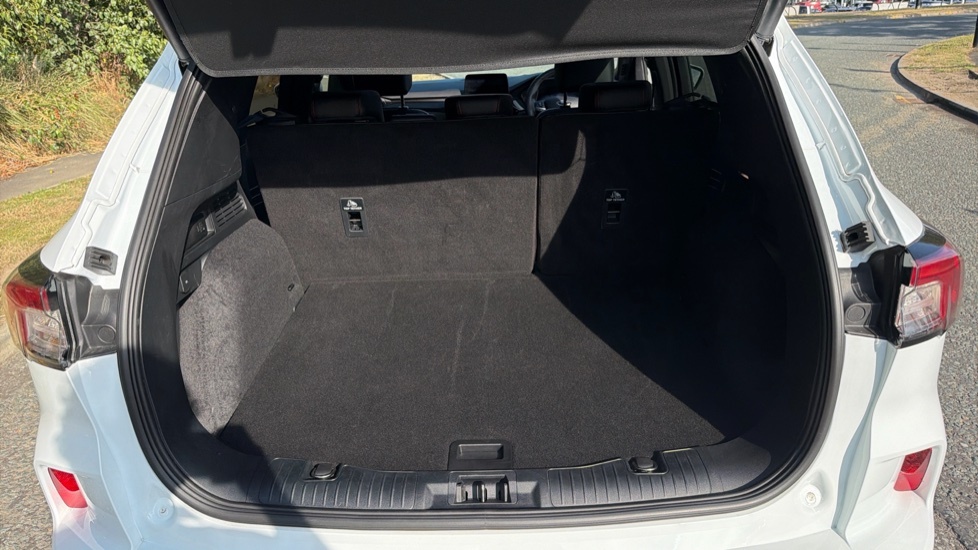 Ford Kuga St-line X Edition White #4
