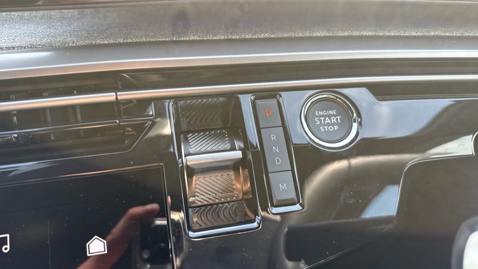 Peugeot 3008 73Kwh Gt Suv 210 Ps  #13