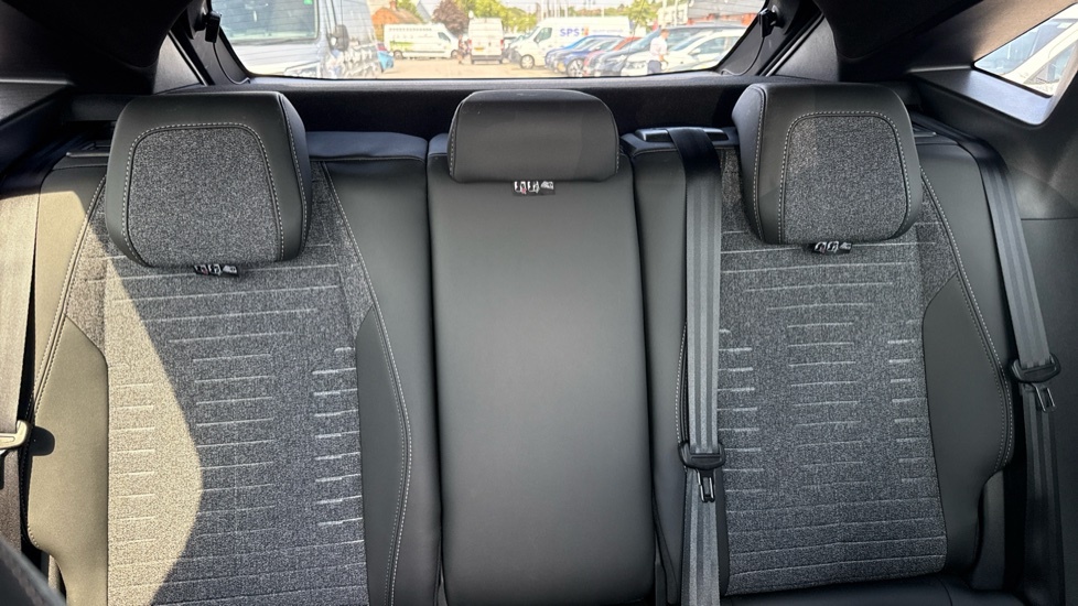 Peugeot 3008 73Kwh Gt Suv 210 Ps  #15
