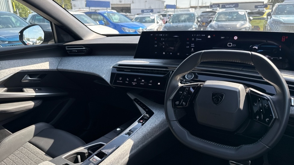 Peugeot 3008 73Kwh Gt Suv 210 Ps  #11