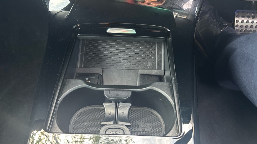 Mercedes-Benz CLA Class Cla250 85Kwh Sport Edition Saloon Black #35