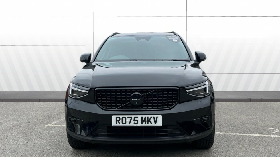 Volvo XC40 Ultra Black Edition Black #3