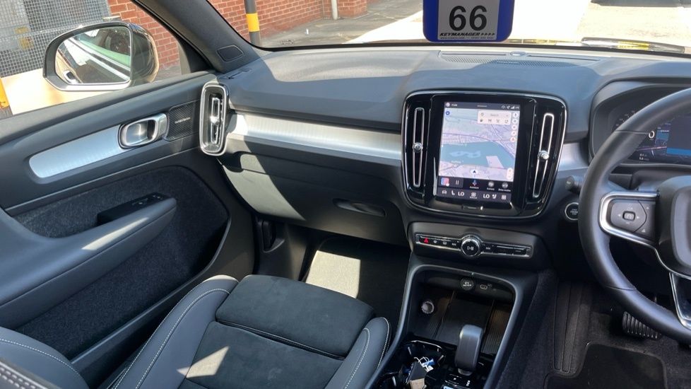 Volvo XC40 Ultra, B3 Mild Hybrid, Bright 21 Alloys Silver #14