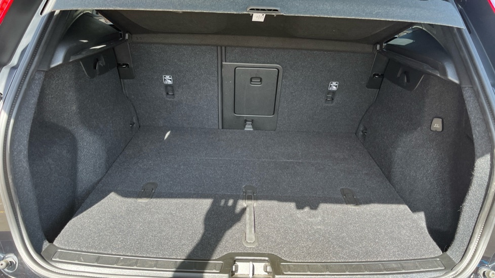 Volvo XC40 Ultra Black Edition Black #4