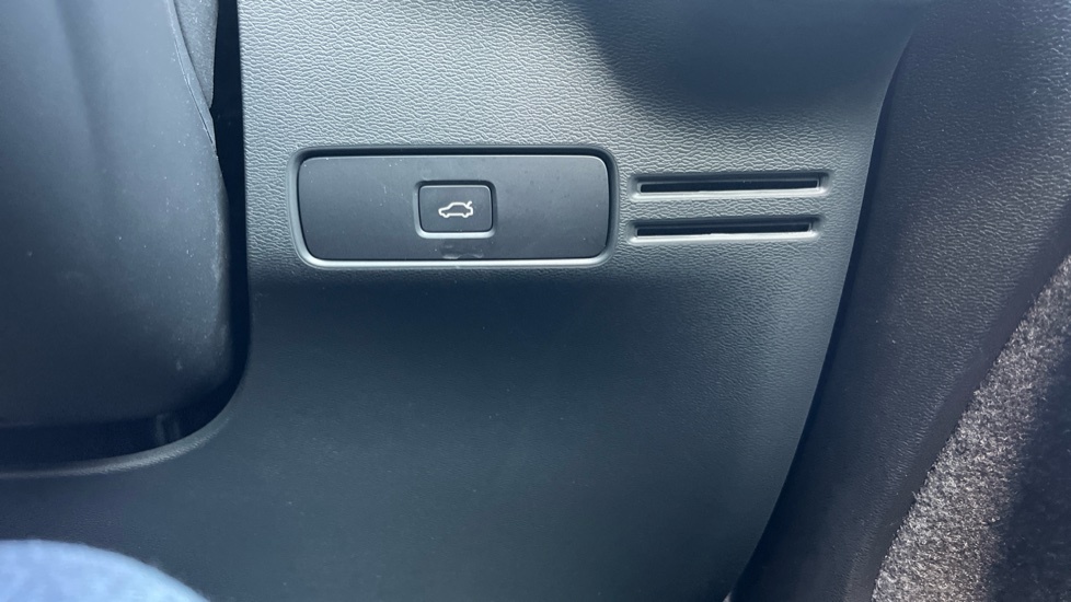 Volvo XC40 Ultra, B3 Mild Hybrid, Bright 21 Alloys Silver #26