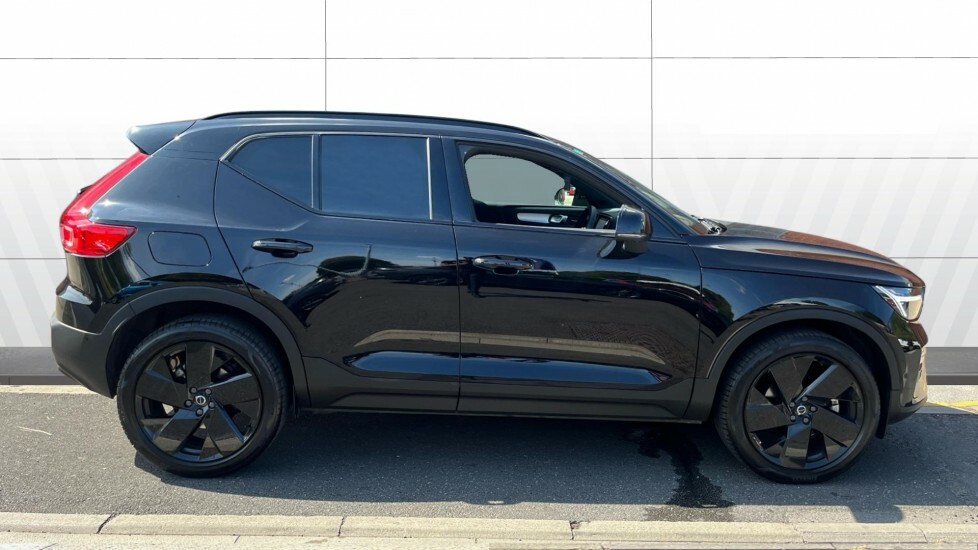 Volvo XC40 Ultra Black Edition Black #5