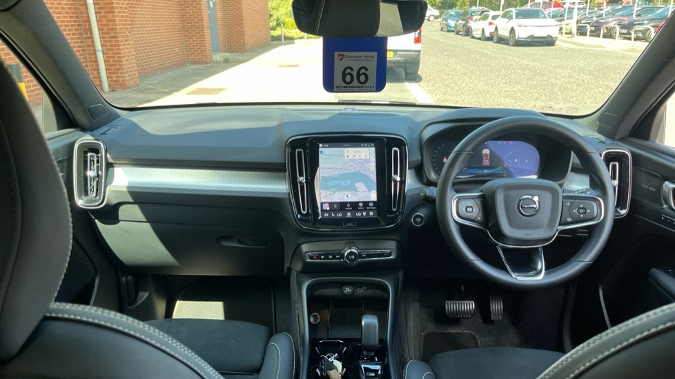 Volvo XC40 Ultra, B3 Mild Hybrid, Bright 21 Alloys Silver #10