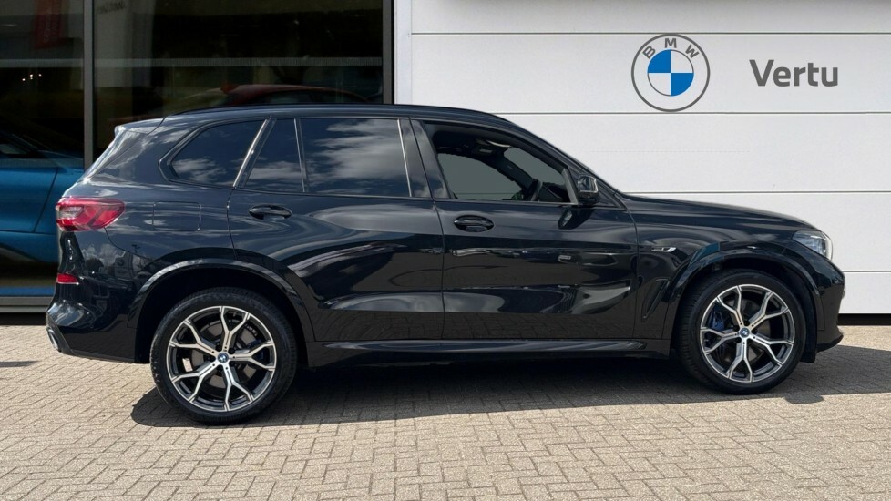 BMW X5 M M Sport KM22UNE Black #3
