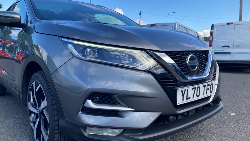 Nissan Qashqai 1.3 Dig-t N-connecta Glass Roof Pack Black #29
