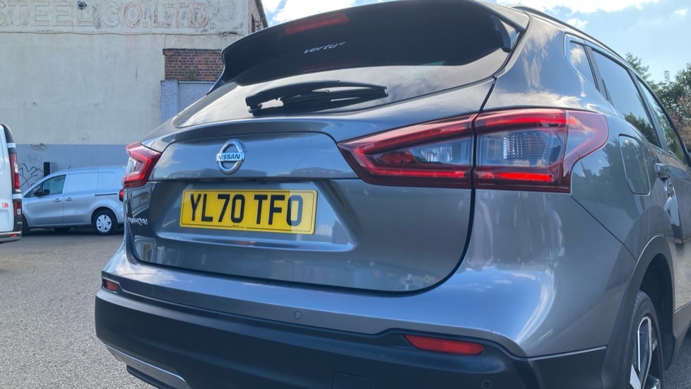 Nissan Qashqai 1.3 Dig-t N-connecta Glass Roof Pack Black #26
