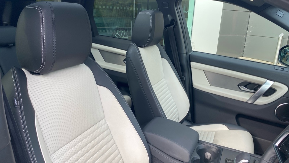 Land Rover Discovery Sport 1.5 P270e S 5 Seat Station Wagon White #28