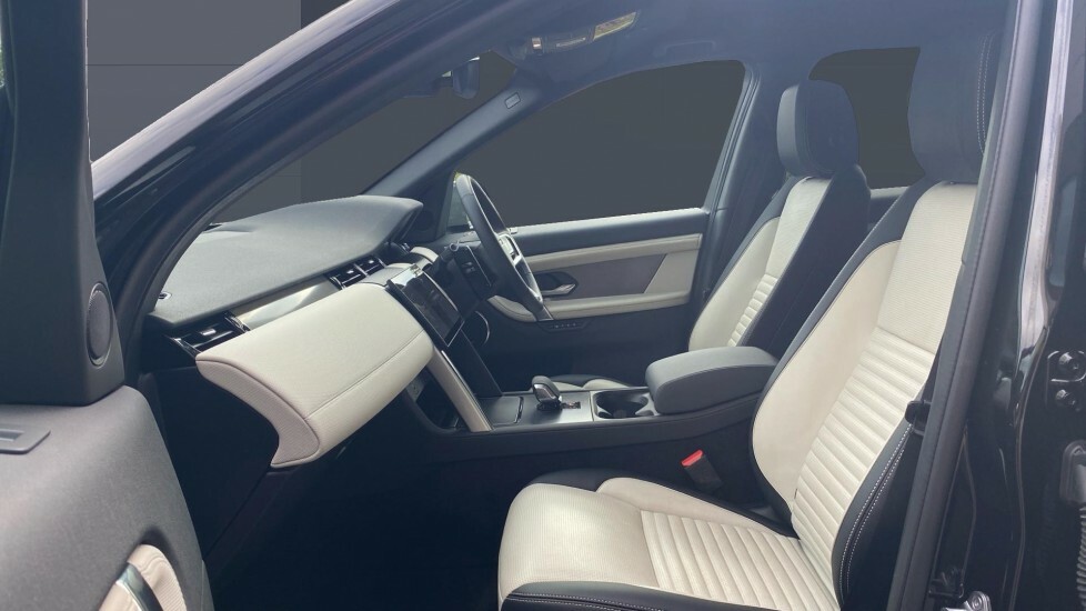 Land Rover Discovery Sport Dynamic Se Black #3