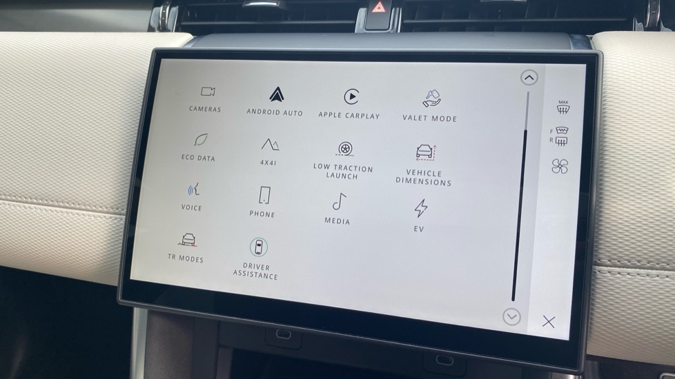 Land Rover Discovery Sport 1.5 P270e S 5 Seat Station Wagon White #31