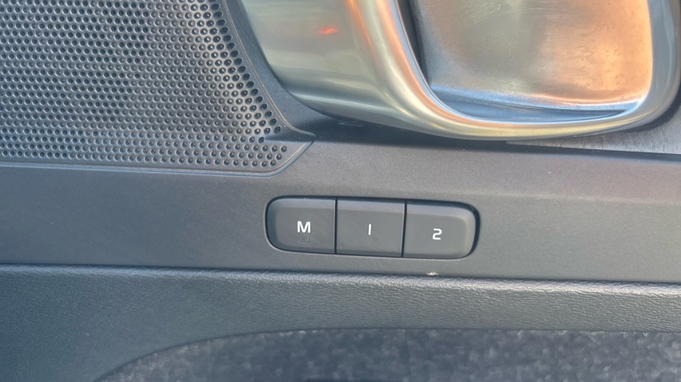 Volvo XC40 1.5 T3 163 Inscription Geartronic Estate Black #26