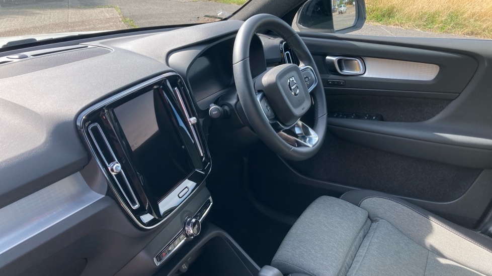 Volvo XC40 Volvo Estate 170Kw Recharge Plus 69Kwh Black #9