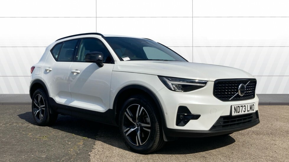 Volvo XC40 Plus White