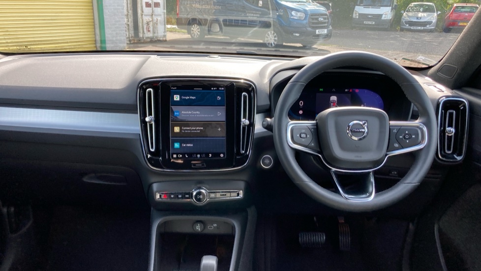 Volvo XC40 Volvo Estate 170Kw Recharge Plus 69Kwh Black #10