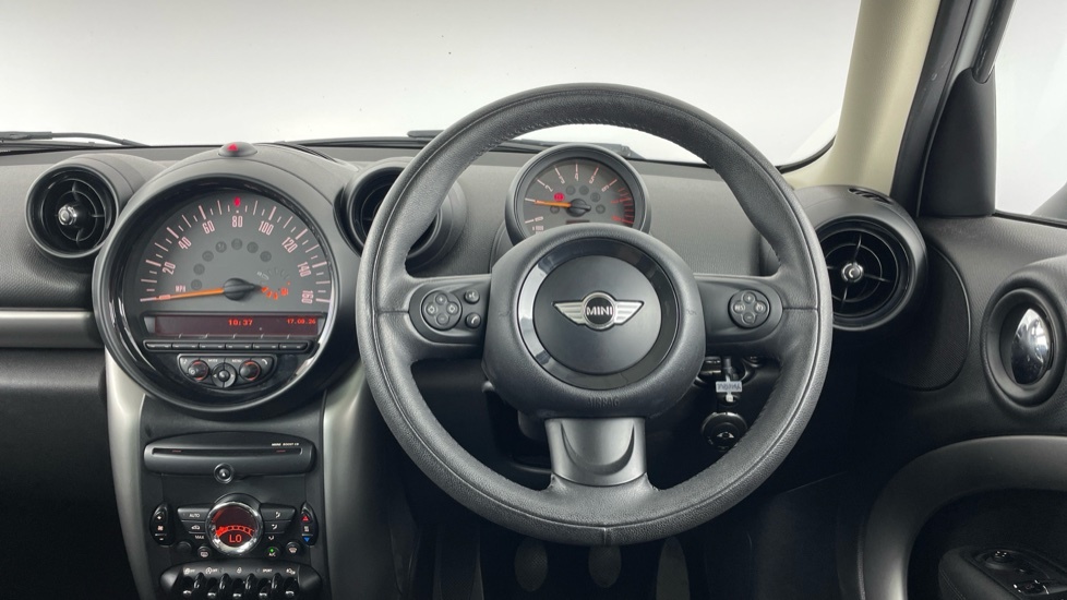 Mini Countryman Cooper White #5