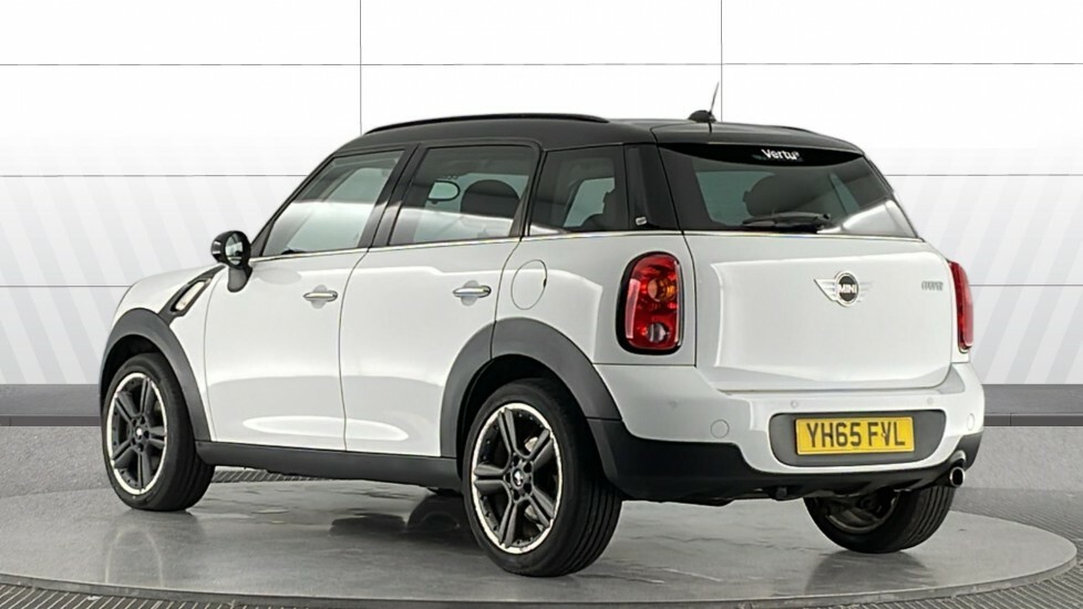 Mini Countryman Cooper White #2