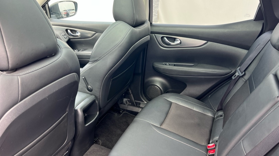 Nissan Qashqai 1.5 Dci N-connecta Suv 2Wd Euro Brown #16