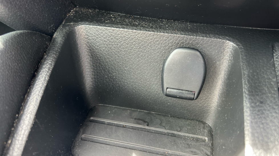 Nissan Qashqai 1.5 Dci N-connecta Suv 2Wd Euro Brown #26