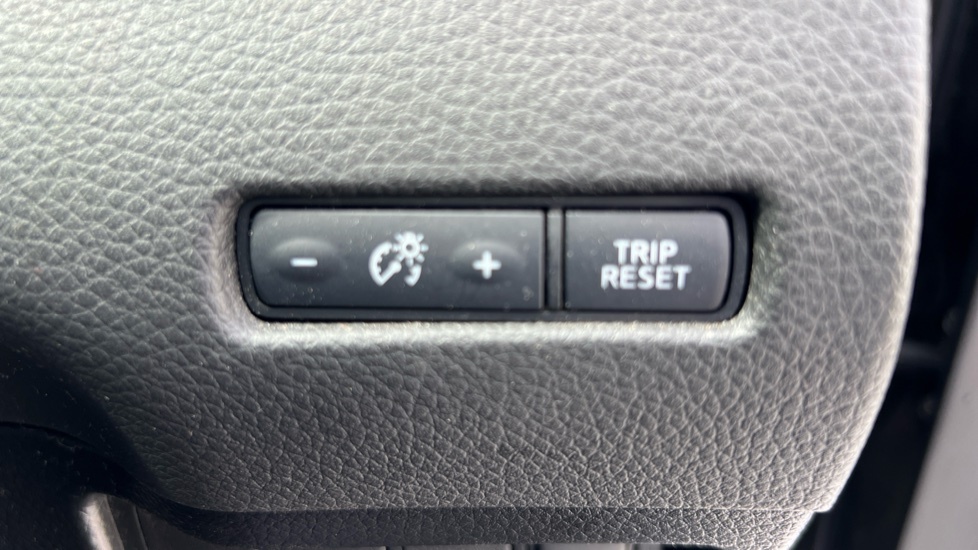 Nissan Qashqai 1.5 Dci N-connecta Suv 2Wd Euro Brown #36