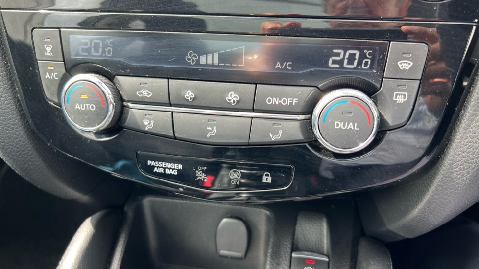 Nissan Qashqai 1.5 Dci N-connecta Suv 2Wd Euro Brown #25