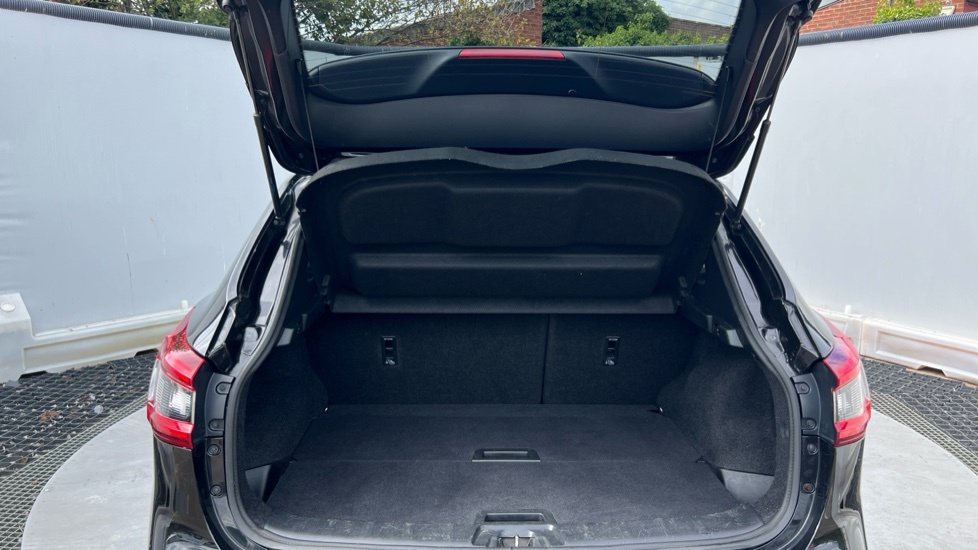 Nissan Qashqai 1.5 Dci N-connecta Suv 2Wd Euro Brown #4