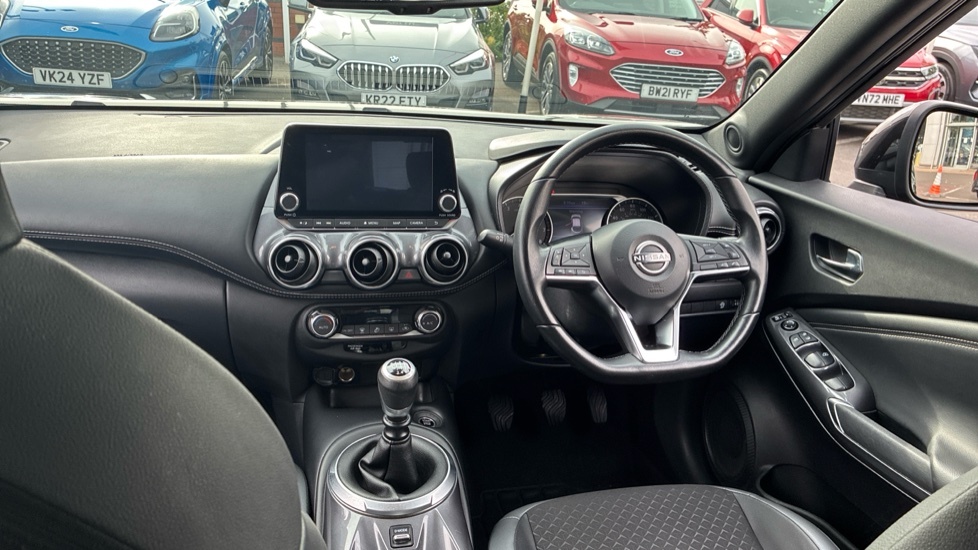 Nissan Juke 1.6 N-connecta Suv Hybrid Euro 6 Red #10