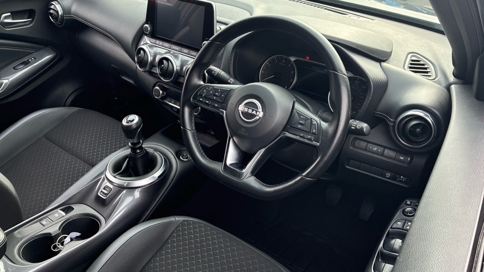 Nissan Juke 1.6 N-connecta Suv Hybrid Euro 6 Red #11