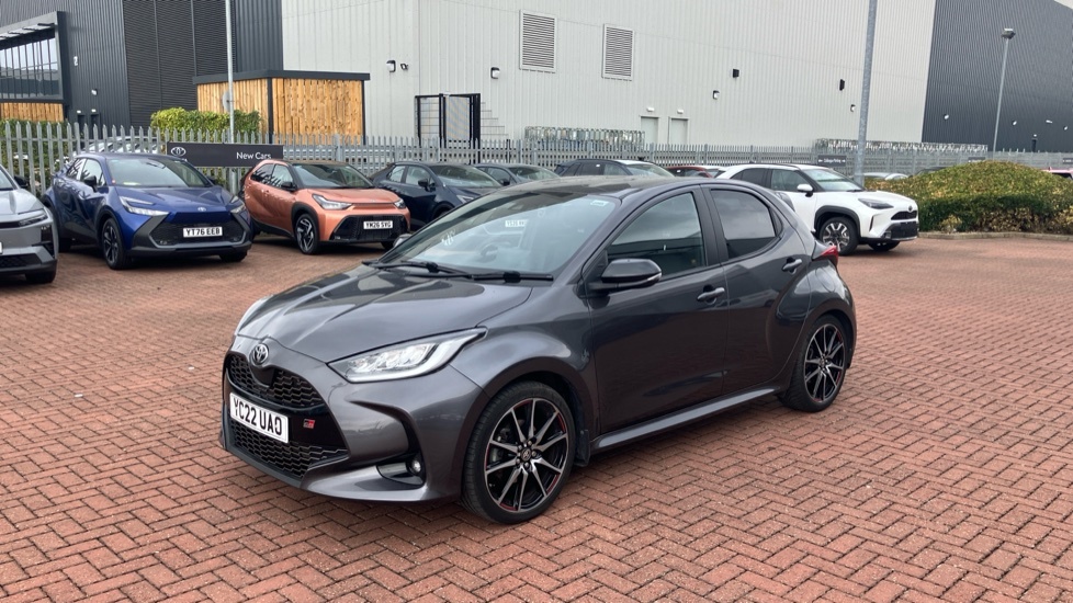Toyota Yaris 1.5 Hybrid Design Cvt Silver #49