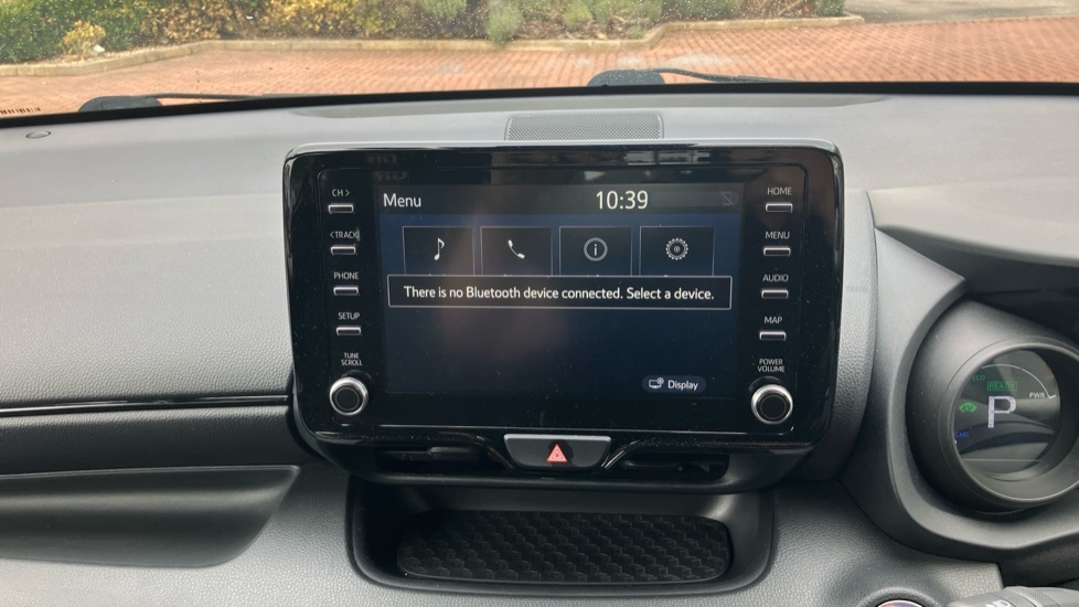 Toyota Yaris 1.5 Hybrid Design Cvt Silver #37