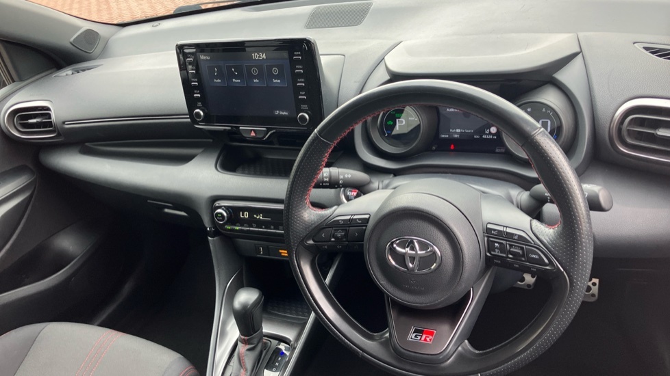 Toyota Yaris Gr Sport Grey #6