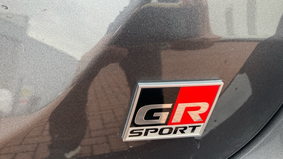 Toyota Yaris 1.5 Hybrid Design Cvt Silver #53