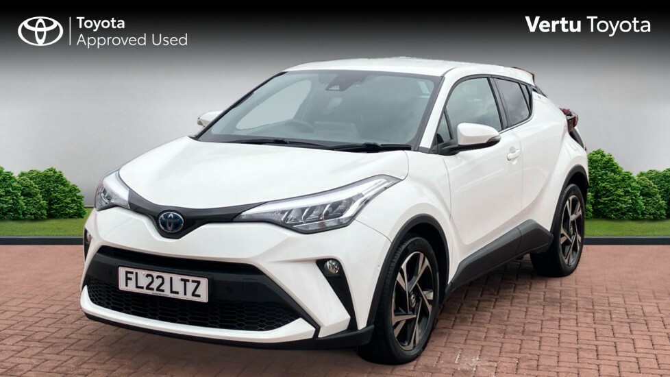 Toyota C-Hr Excel White #3