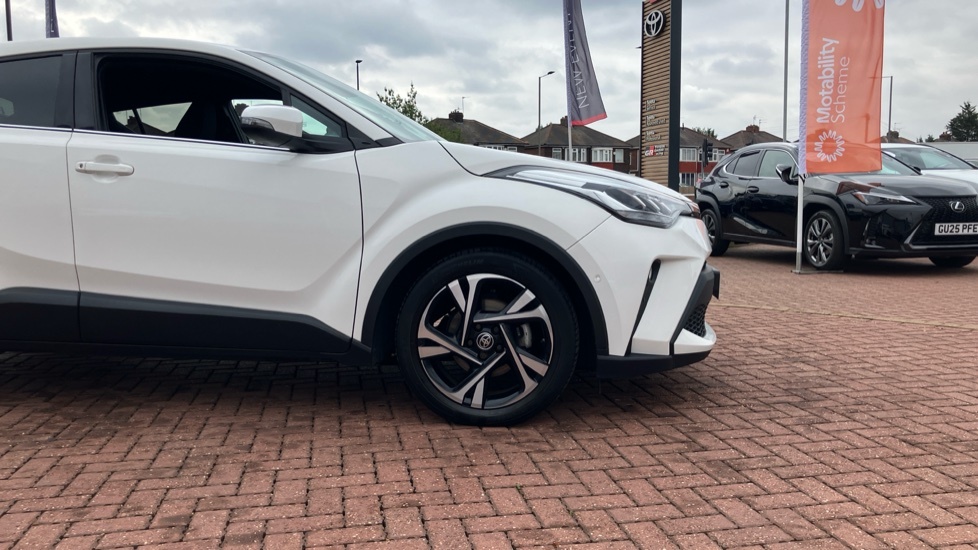 Toyota C-Hr 1.8 Vvt H Gr Sport Suv Hybrid Cvt Euro Black #25