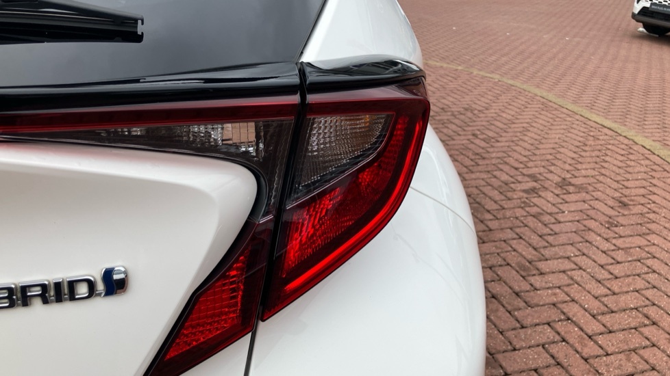 Toyota C-Hr 1.8 Vvt H Gr Sport Suv Hybrid Cvt Euro Black #21