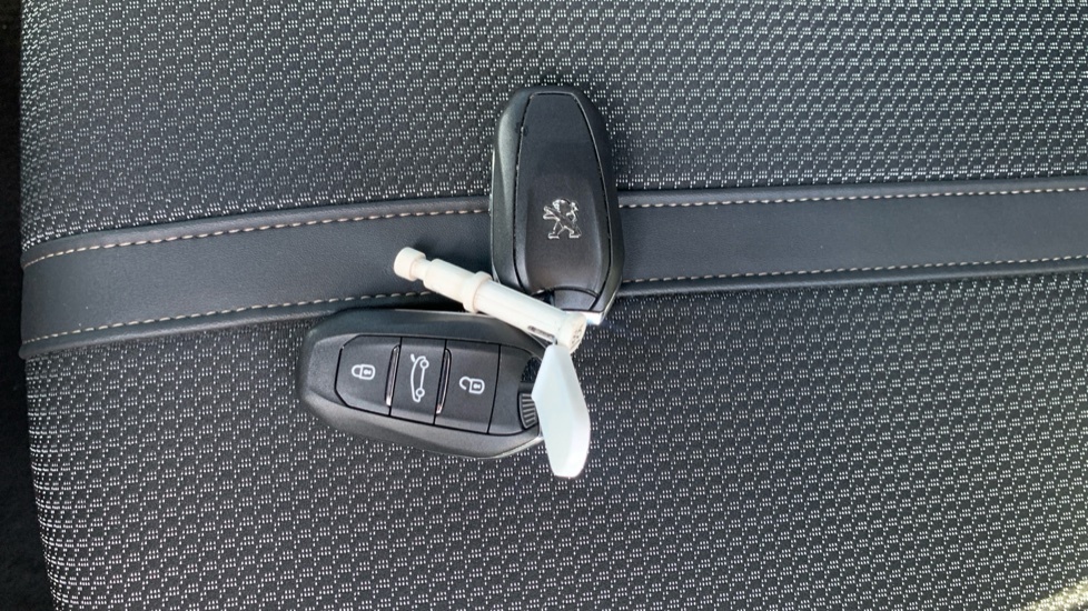 Peugeot 3008 1.5 Bluehdi Allure Eat8 Blue #20