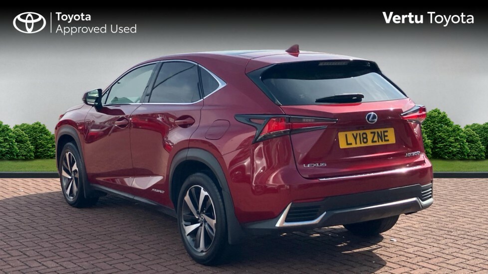 Lexus NX Premier Red #4