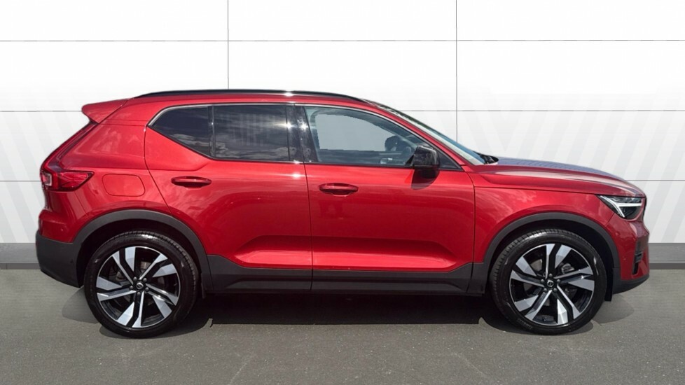 Volvo XC40 Ultra Red #3