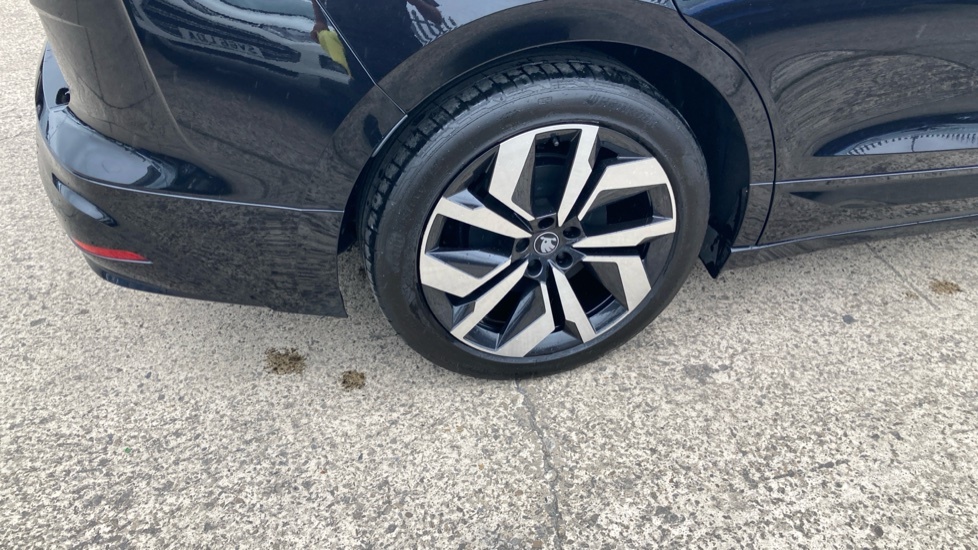 Skoda ENYAQ 150Kw 60 Edition 63Kwh Estate Grey #21