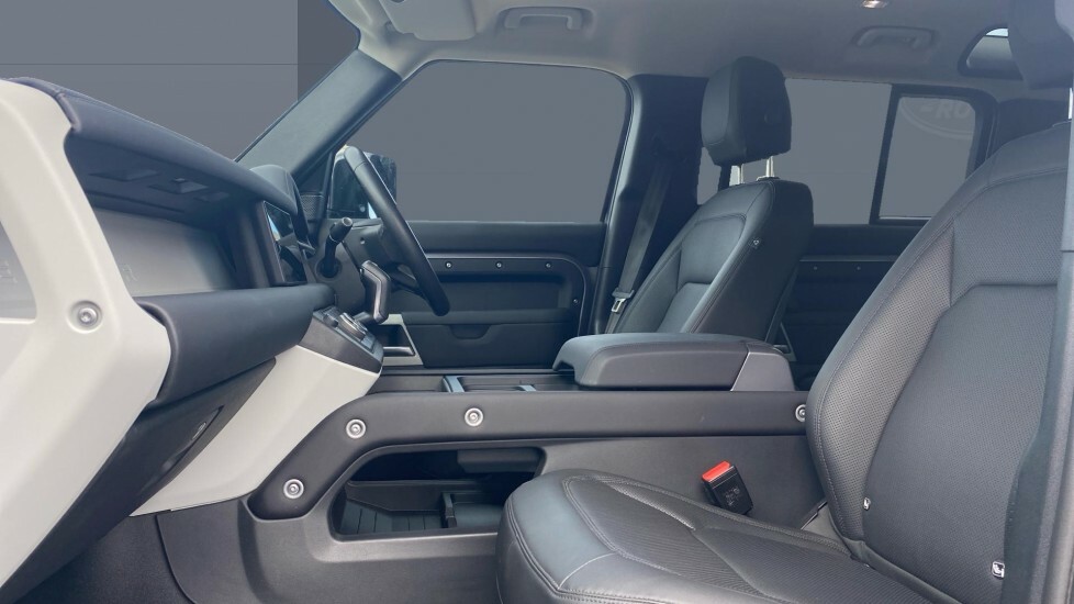 Land Rover Defender Se Grey #3
