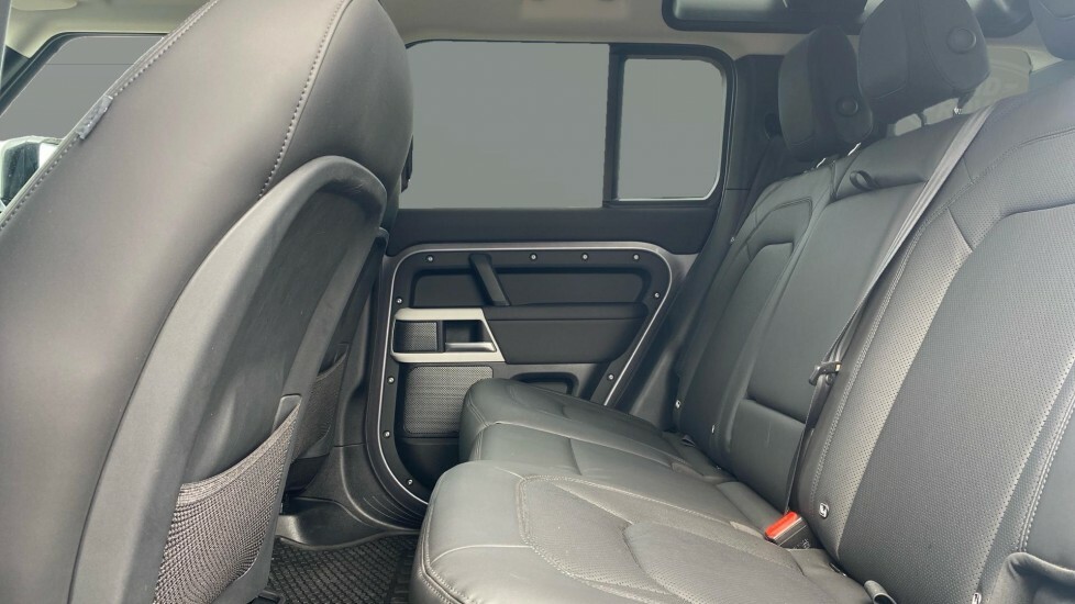 Land Rover Defender Se Grey #4