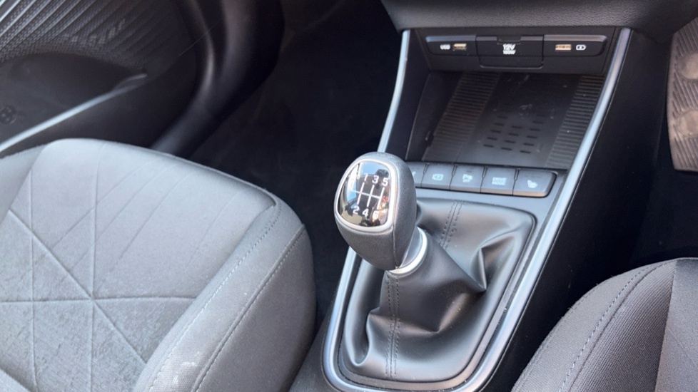 Hyundai Bayon 1.0 T-gdi Mhev Se Connect Suv Hybrid Dc Blue #13