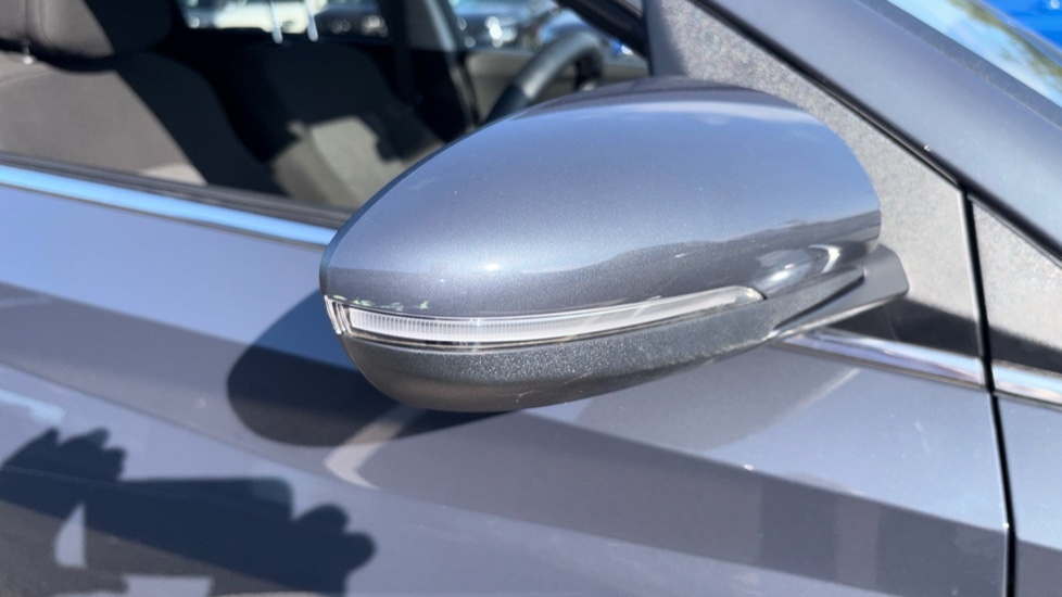 Hyundai Bayon 1.0 T-gdi Mhev Se Connect Suv Hybrid Dc Blue #38