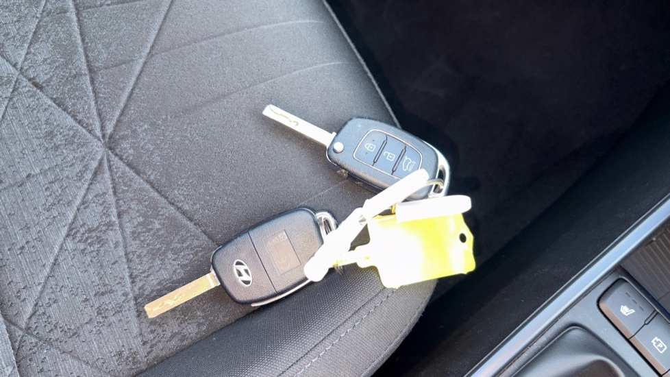 Hyundai Bayon 1.0 T-gdi Mhev Se Connect Suv Hybrid Dc Blue #19