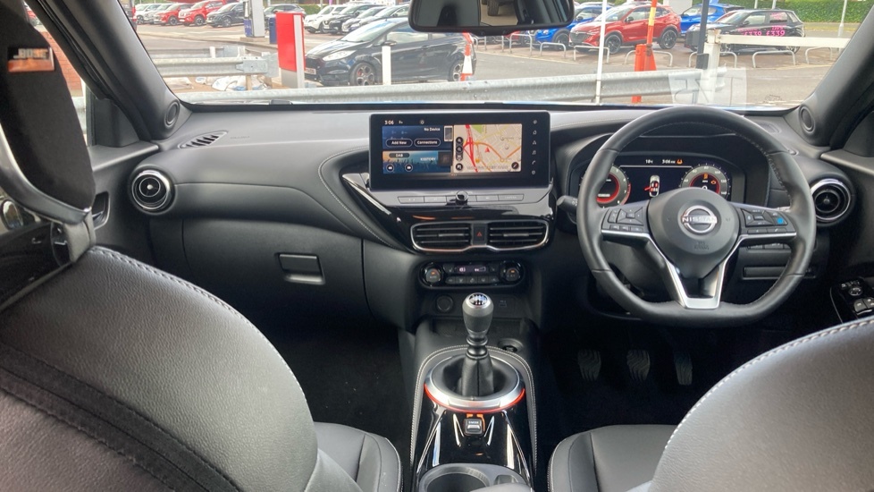 Nissan Juke 1.6 N-connecta Suv Hybrid Euro 6 Black #10