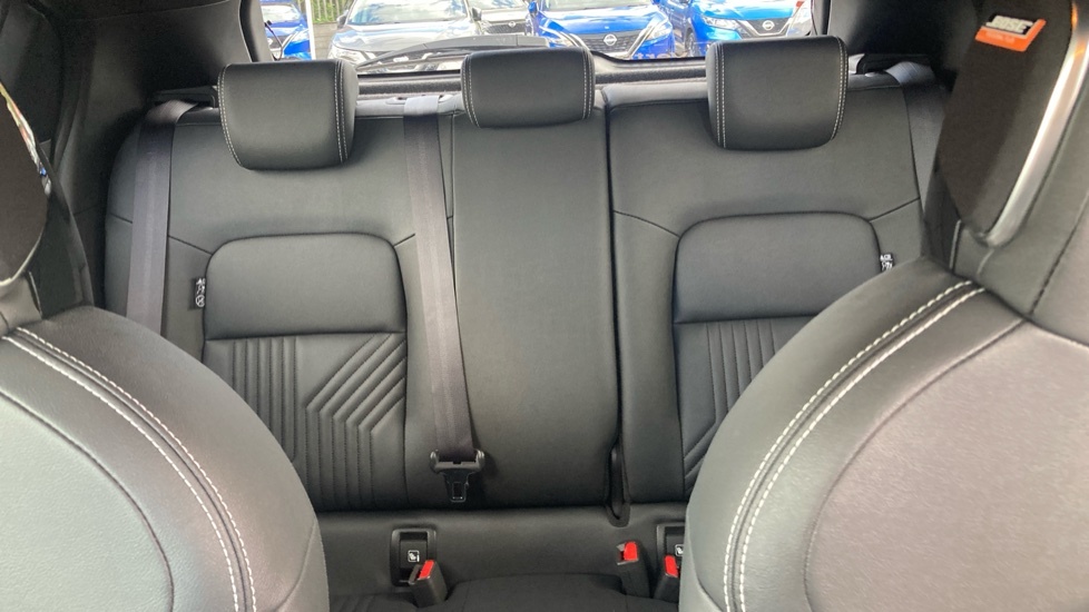 Nissan Juke 1.6 N-connecta Suv Hybrid Euro 6 Black #15