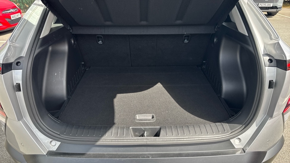 Hyundai Kona Advance Silver #4